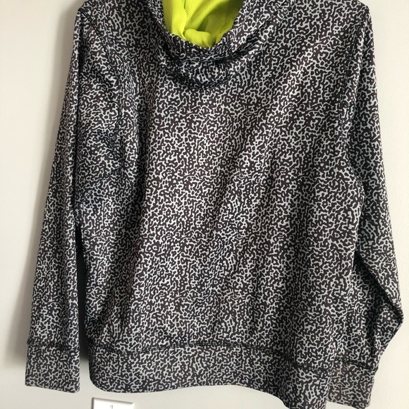 NIKE SB Leopard Print Hoodie ; Lime green accents - Picture 4 of 5